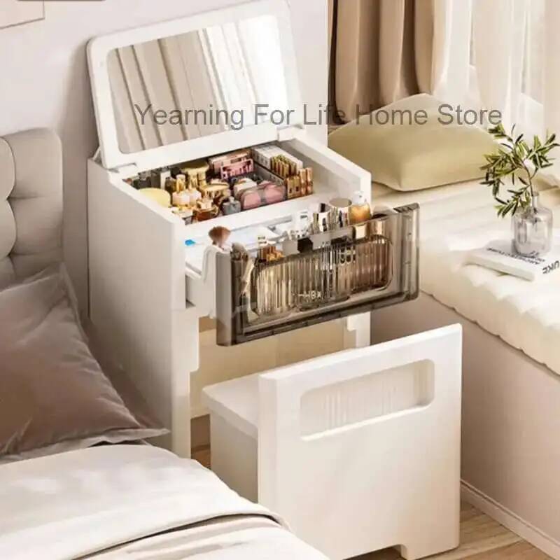 1'de 3 Aynalı Küçük Makyaj Mas - Desk Setup Small incelemesi ve fiyatı